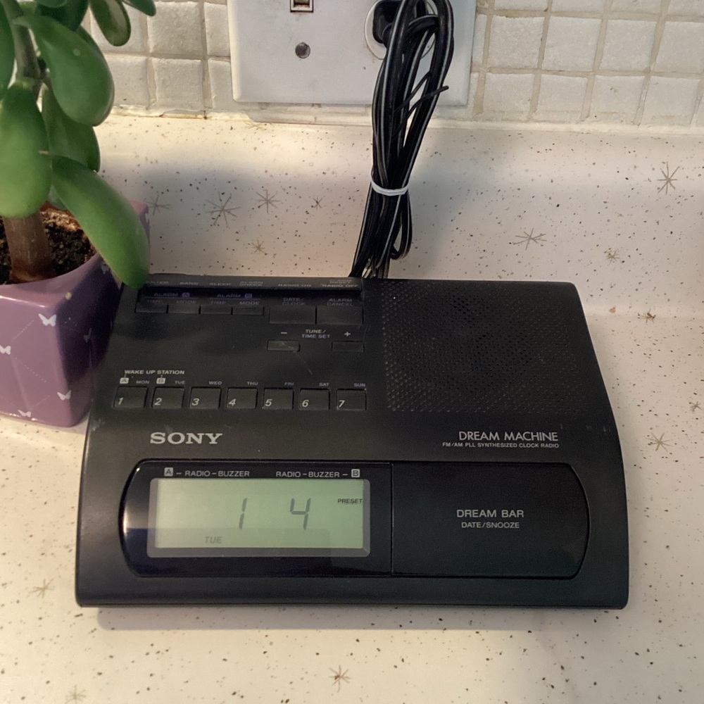 Sony Black Dream Machine Radio  Alarm Clock  Wake Up Station